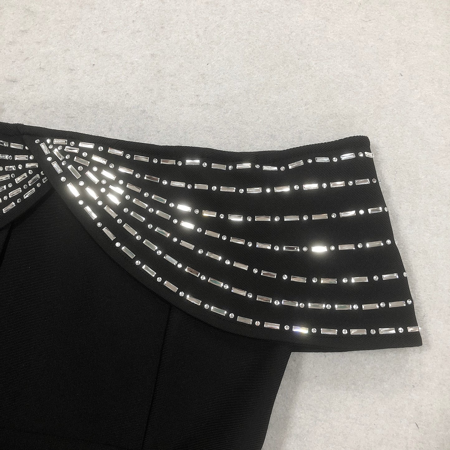 Rhinestone Neck Long Bodycon Dinner Dresses