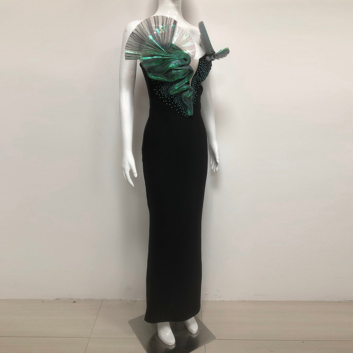3D Fan Strapless Black Evening Dresses