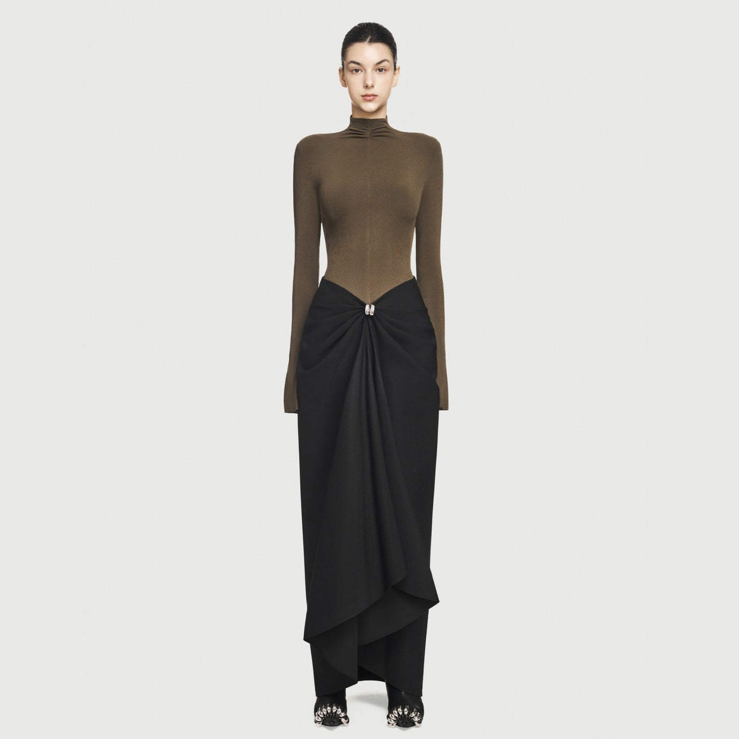 Contrast Color High Neck Pleated Dress