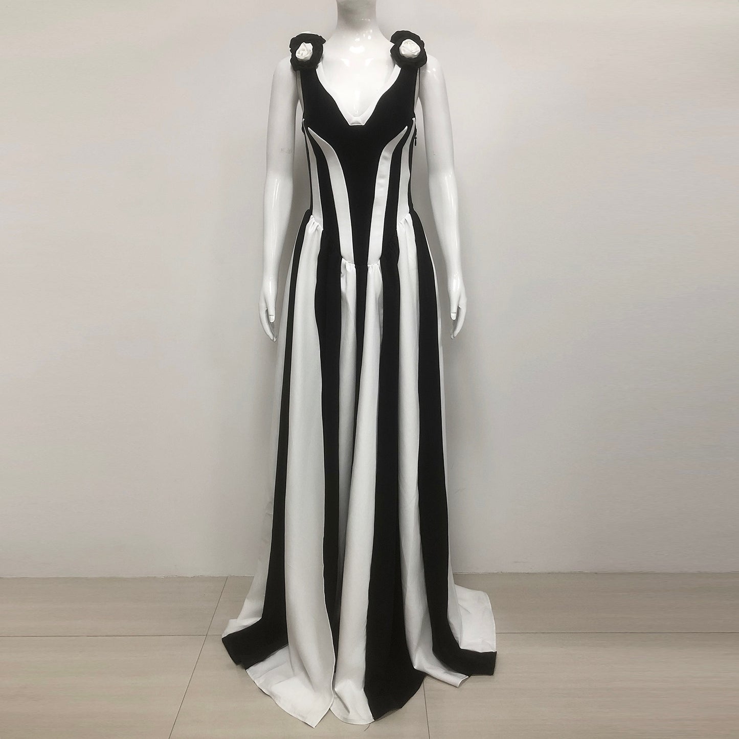 Black and White Bandage Evening Dress