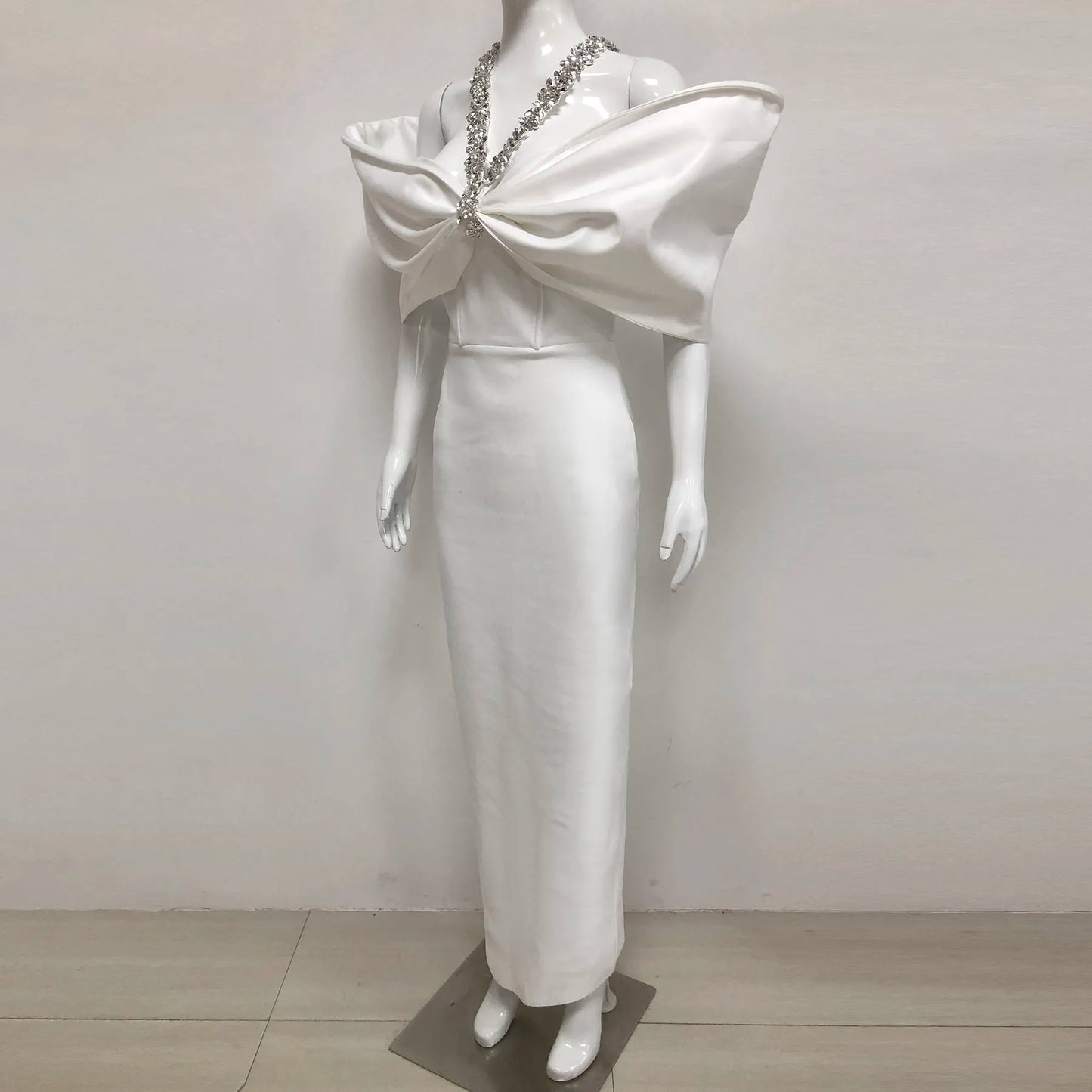 Fully customized dress high-end luxury off-shoulder big bow mermaid evening dress elegant white long dress dinner