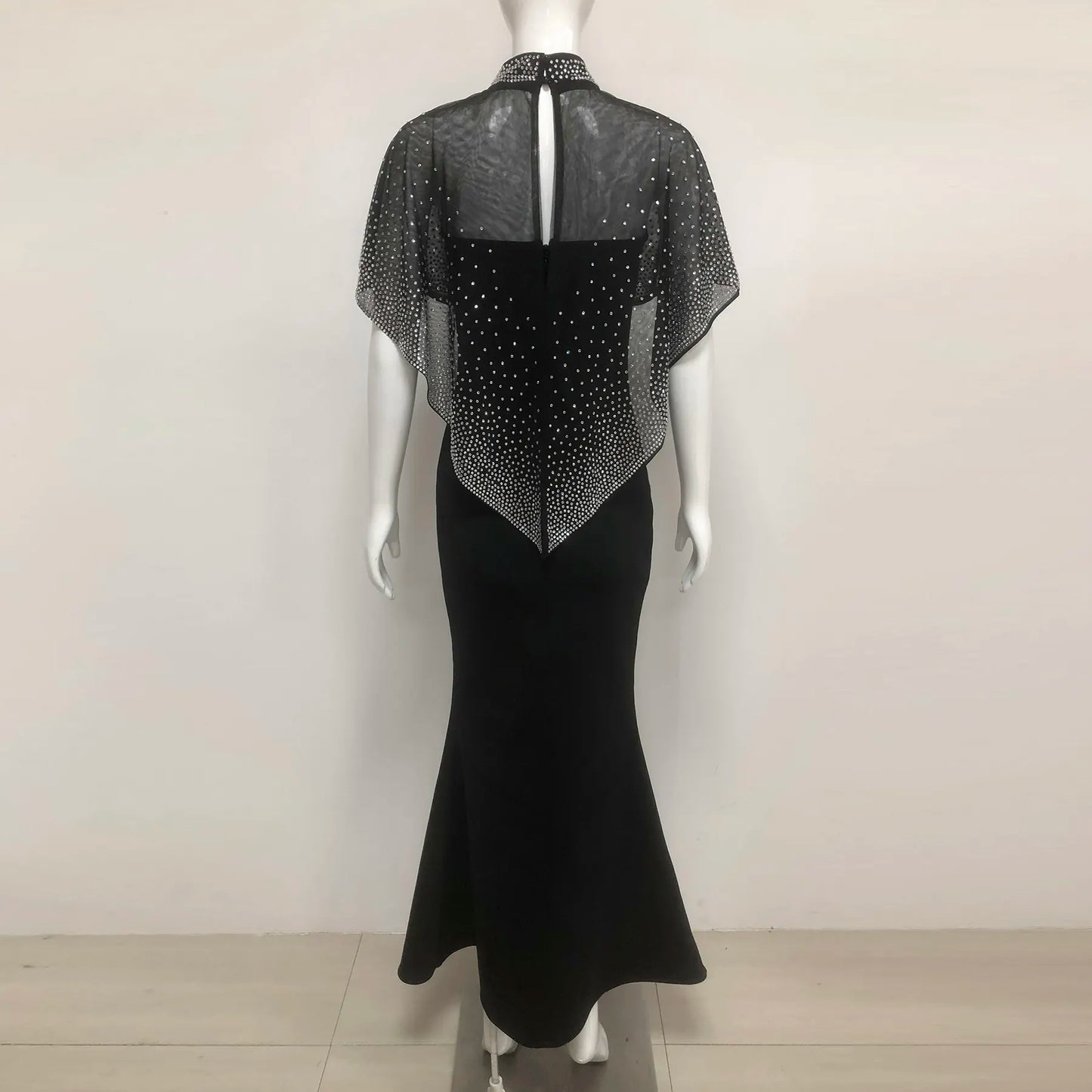 Custom Clothing Manufacturer 2025 Luxury Black Evening Dress Elegant Mermaid Gown with Sparkling Diamond Transparent Cape